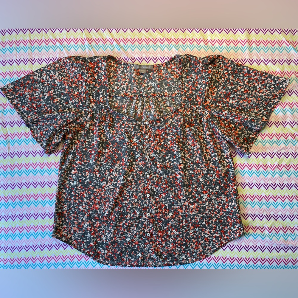 Peace & Pearls boho Floral button blouse